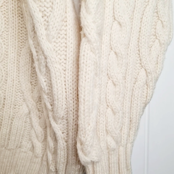 Vintage M&S Pure Wool Cream Cable Knit Scandi Chunky  Size L 42" Chest - Picture 5 of 10